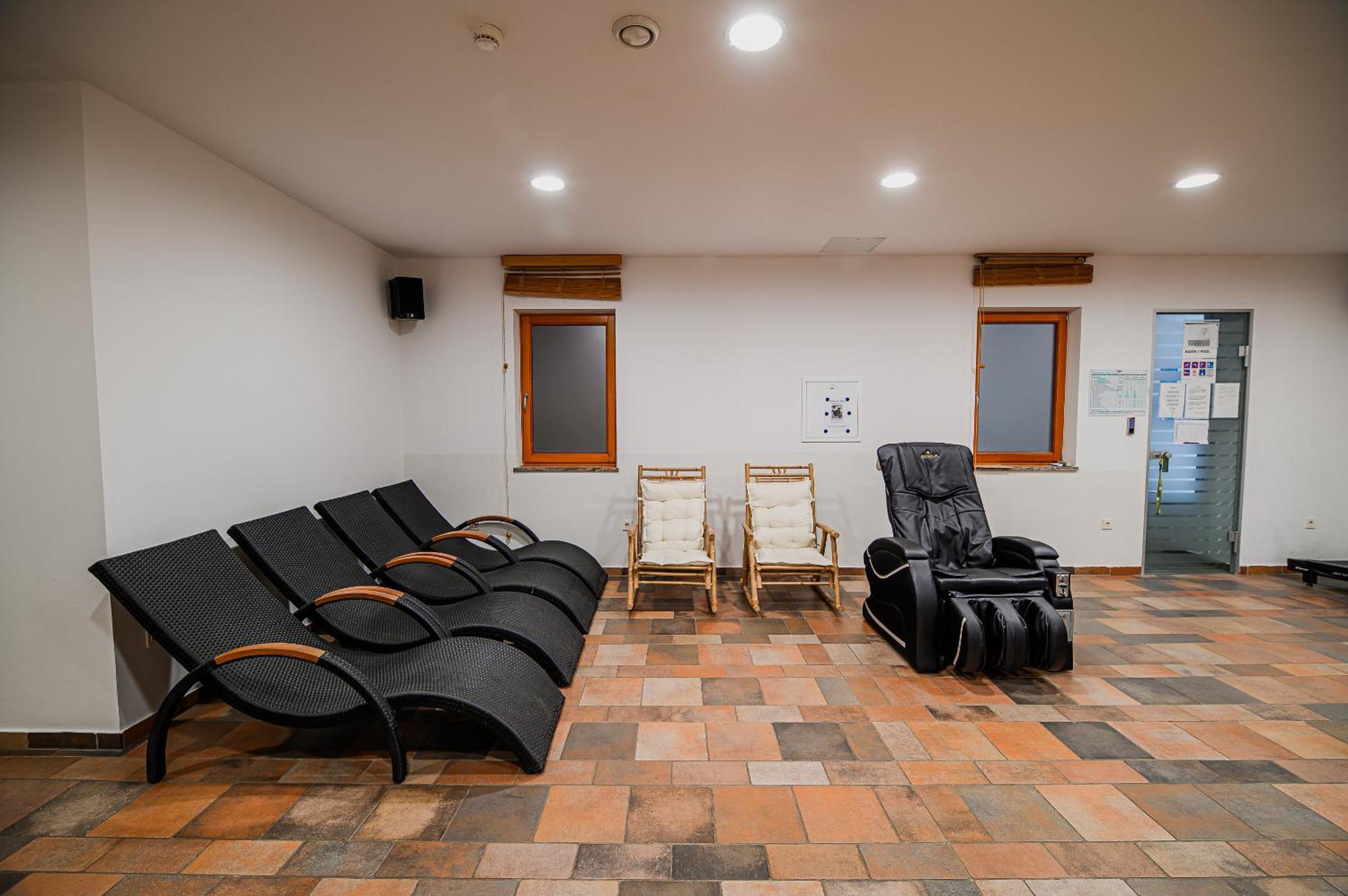 Apartments Maleric With Indoor Pool And Wellness Dragatus Luaran gambar
