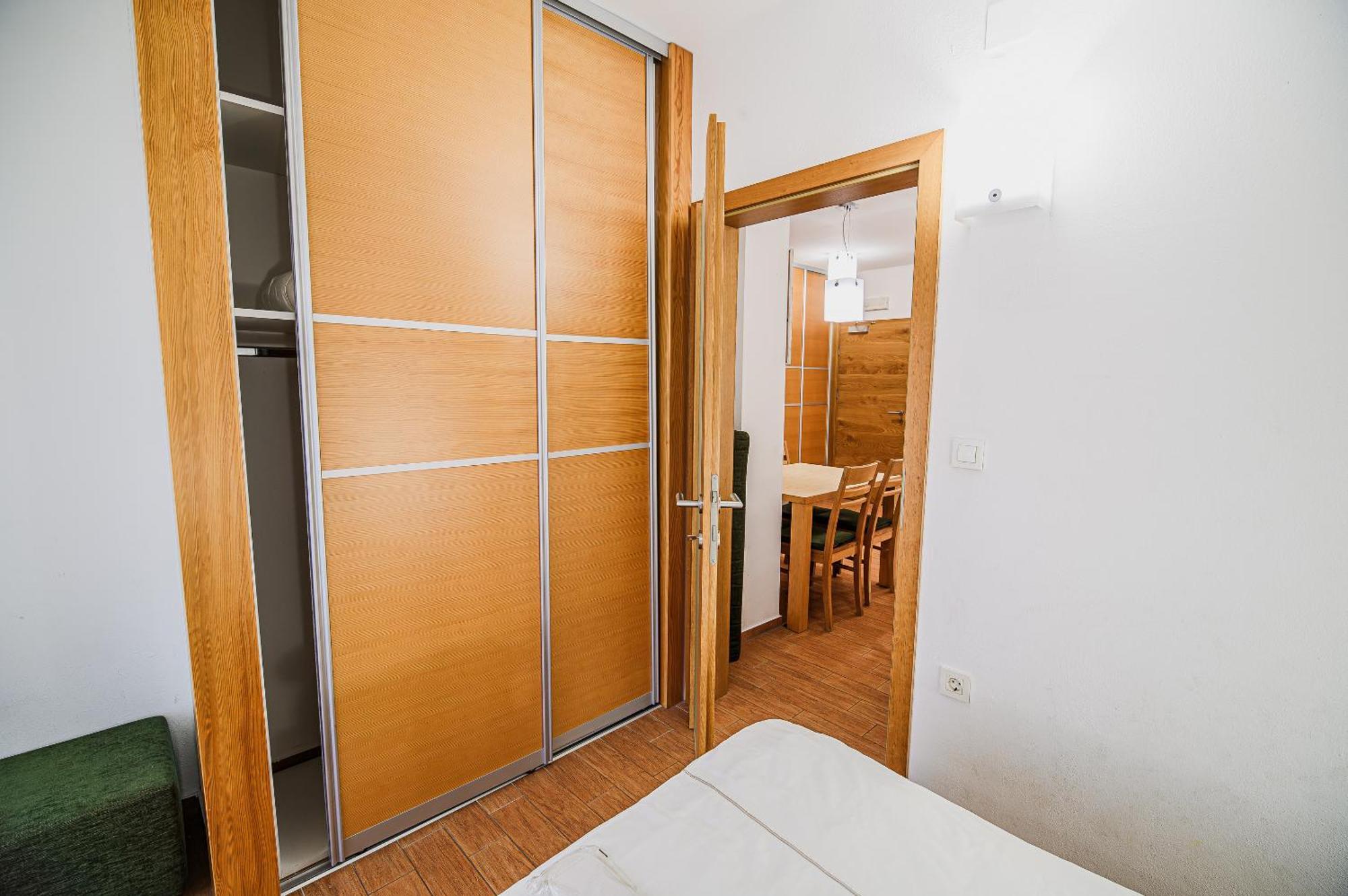 Apartments Maleric With Indoor Pool And Wellness Dragatus Bilik gambar