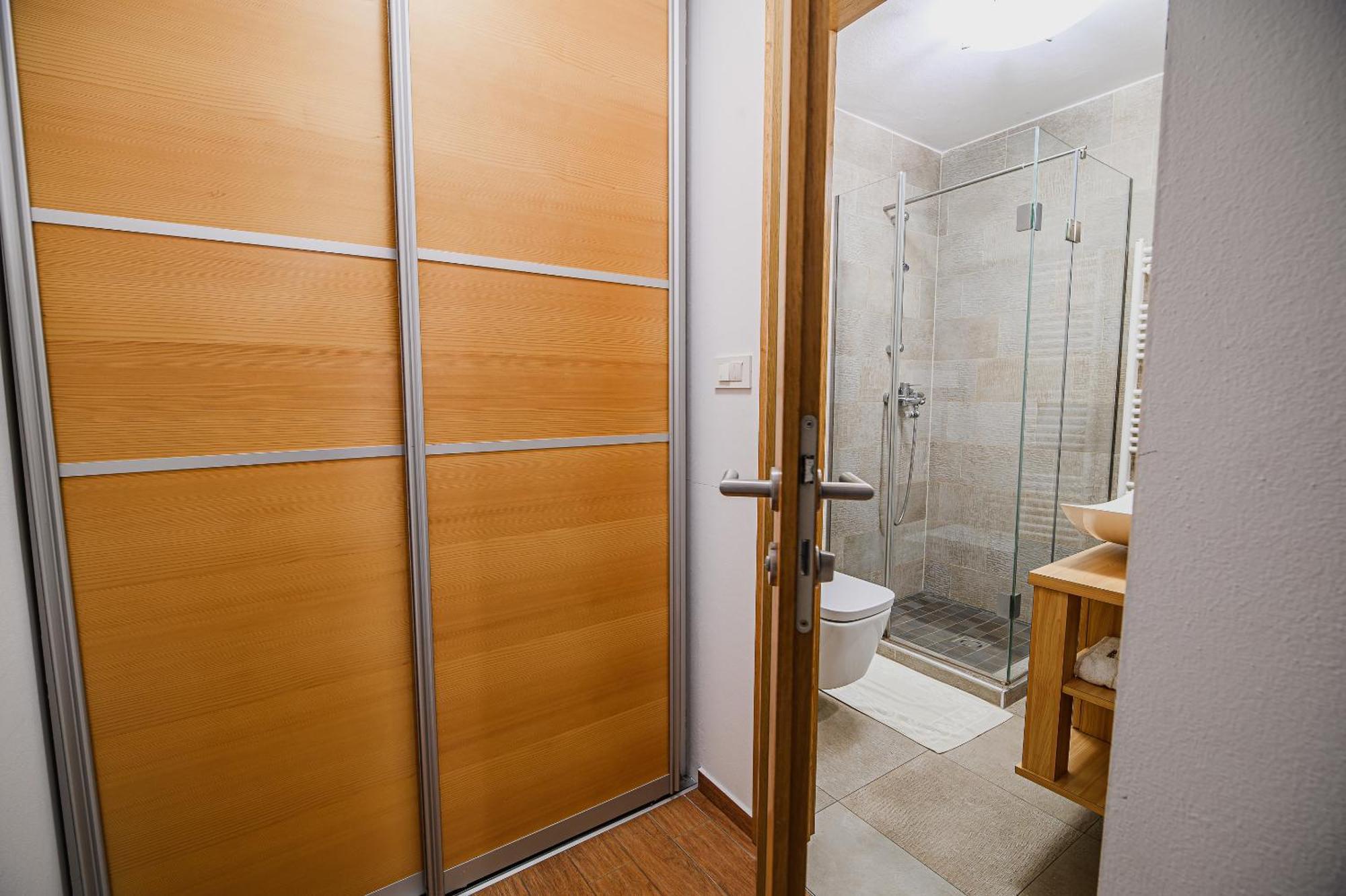 Apartments Maleric With Indoor Pool And Wellness Dragatus Bilik gambar